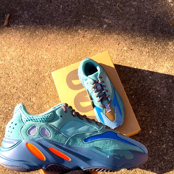 Brandnew Adidas Yeezy Boost 700 Azure Size 7 Men’s/9Womens - Picture 6 of 14